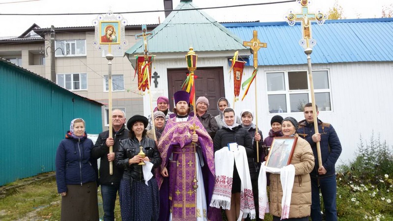 27 сентября празднуется один из двунадесятых (двенадцати) праздников – Воздвижение Честного и Животворящего Креста Господня..