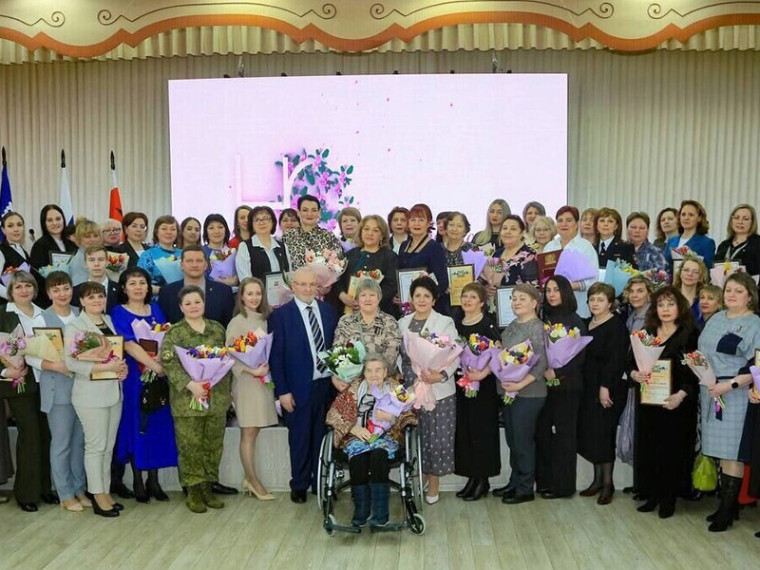 Помощь каждому, кто в этом нуждается. Помощь каждому, кто в этом нуждается.
